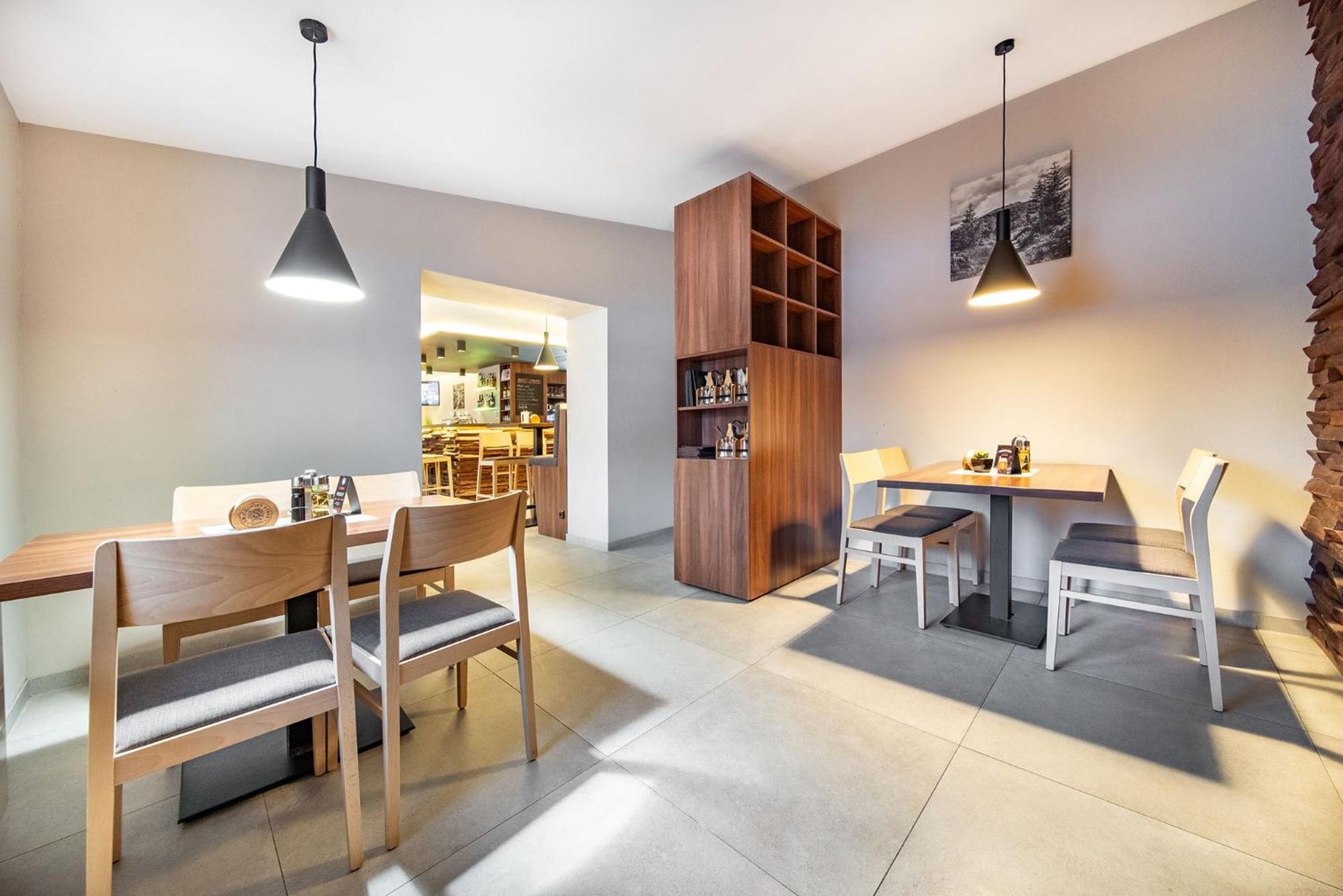 Laguna Hotel & Restaurant Primda Ngoại thất bức ảnh